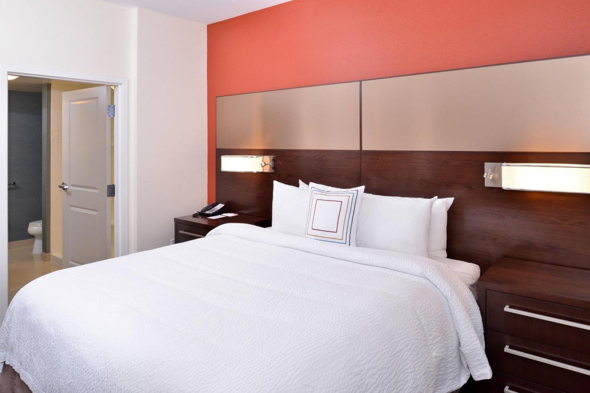 Residence Inn By Marriott Ийст Лансинг Екстериор снимка