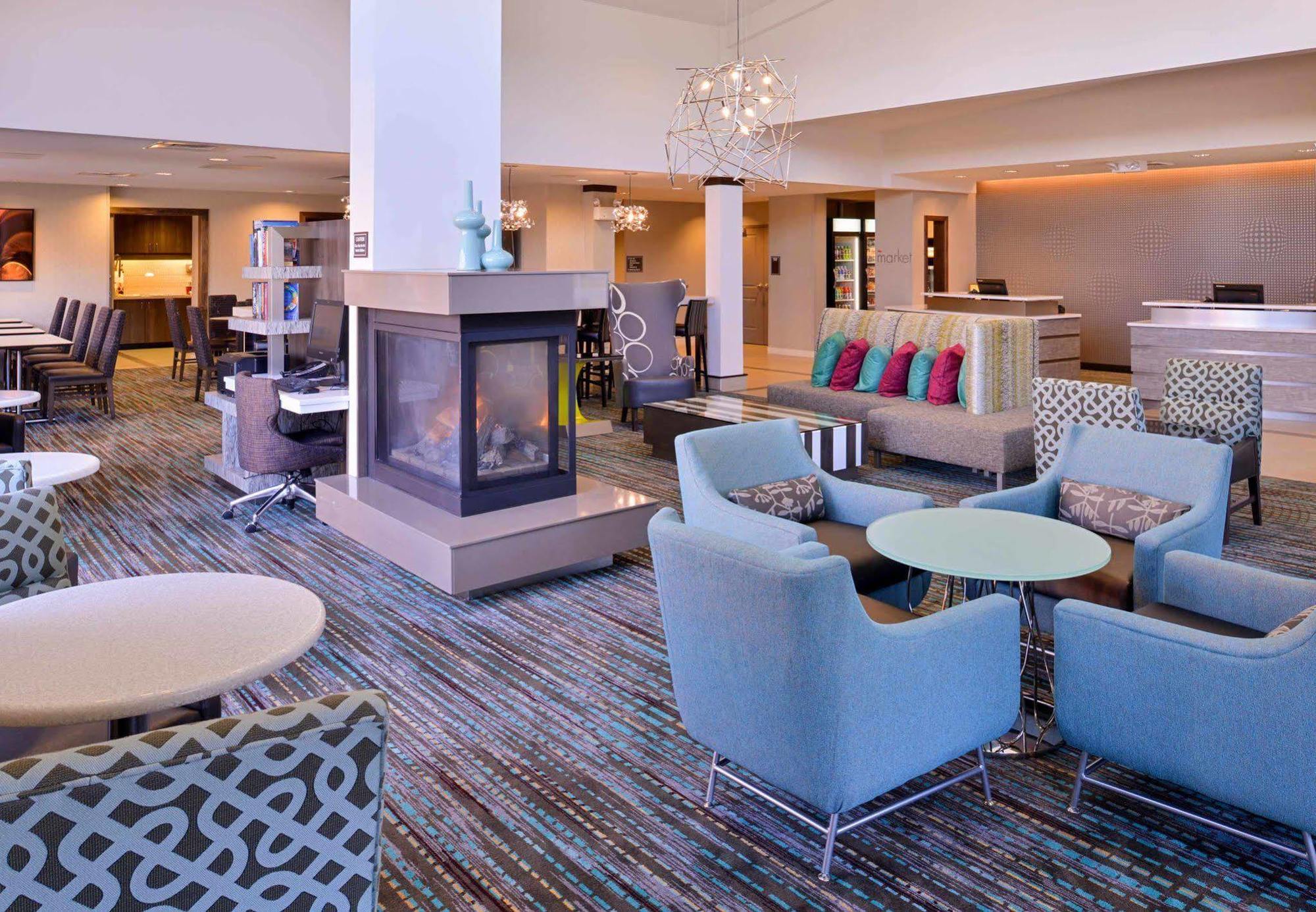 Residence Inn By Marriott Ийст Лансинг Екстериор снимка