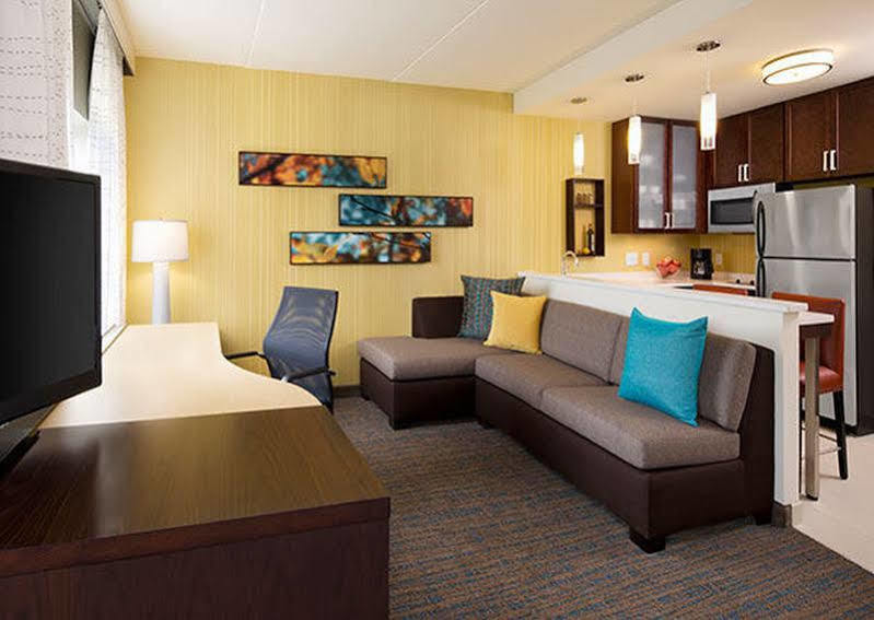 Residence Inn By Marriott Ийст Лансинг Екстериор снимка